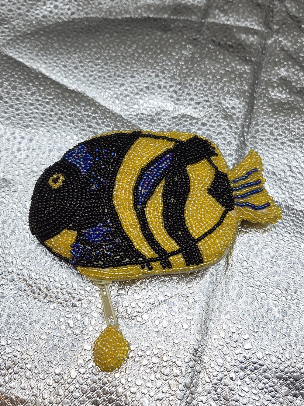 Vintage Fish Coin Purse Small Gold Seed Beaded Change Pouch Bag
